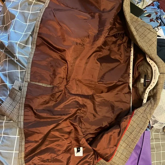 Blazer - Picture 5 of 9